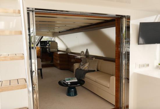 Cheoy Lee CLA 76 Flybridge salon door