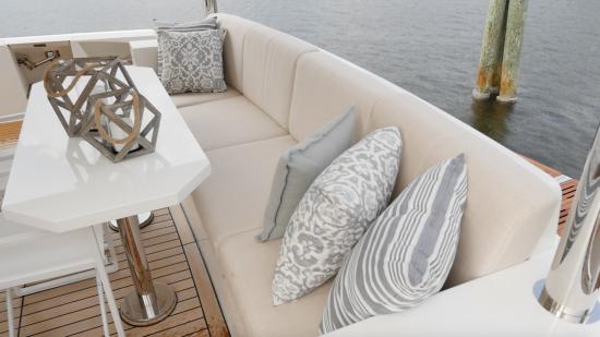 Cheoy Lee CLA 76 Flybridge settee