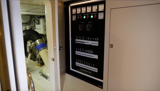 Cheoy Lee CLA 76 Flybridge shorepower