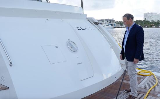 Cheoy Lee CLA 76 Flybridge transom door