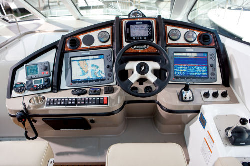 Cruisers Yachts 520 Sports Coupe