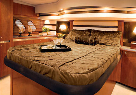 Cruisers Yachts 520 Sports Coupe