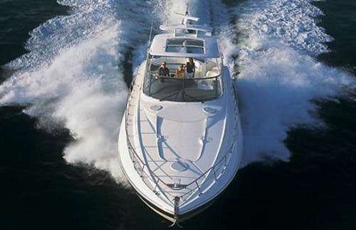 Cruisers Yachts 560 Express