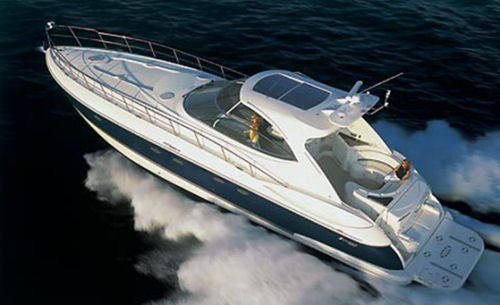 Cruisers Yachts 560 Express