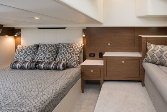 Cruisers Yachts 390 Express Coupe master stateroom design