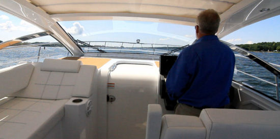 Cruisers Yachts 390 Express Coupe running shot