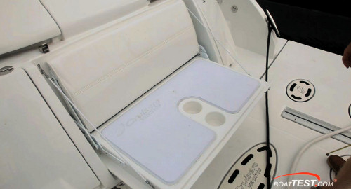 Cruisers Yachts 540 Sports Coupe