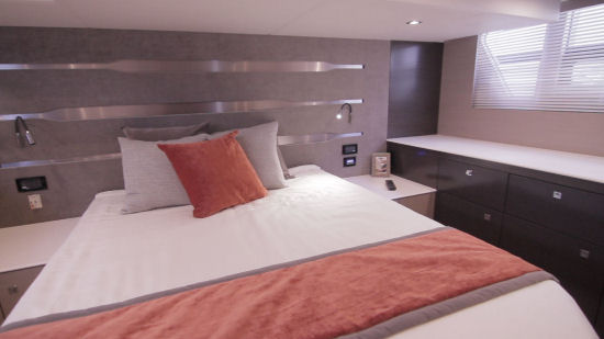 Cruisers Yachts 54 Cantius master stateroom