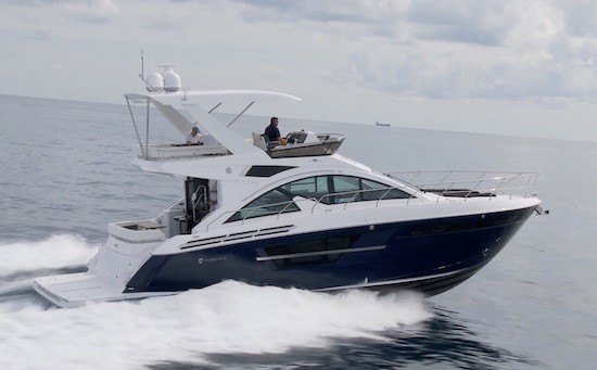 Cruisers Yachts 54 Fly
