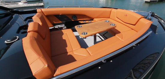 Cruisers Yachts 338 Bow Rider