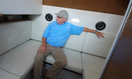 Cruisers Yachts 338 Bow Rider