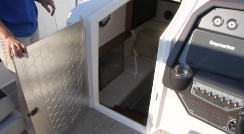 Cruisers Yachts 338 Bow Rider