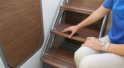 Cruisers Yachts 338 Bow Rider