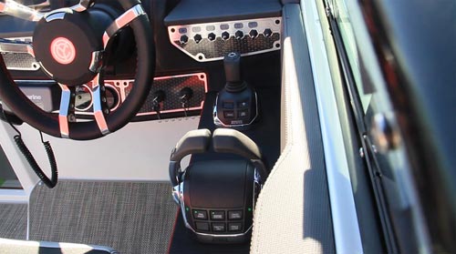 Cruisers Yachts 338 Bow Rider