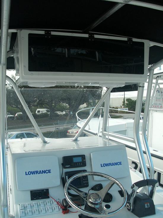 Dusky 278 Open Fisherman t top