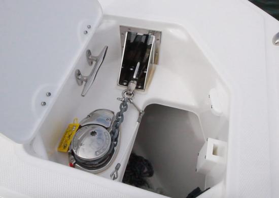 Everglades 273CC anchor locker