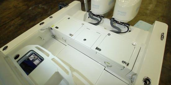 Everglades 273CC cockpit