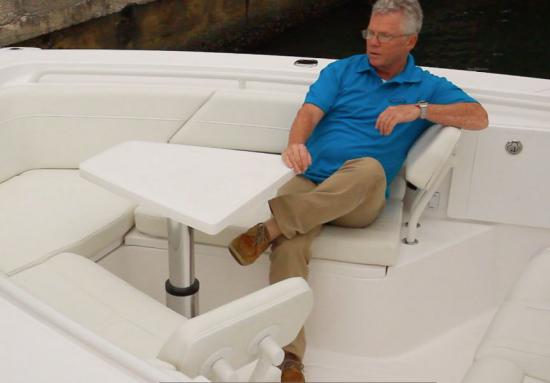 Everglades 335CC bow table