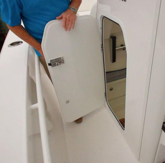 Everglades 335CC head door