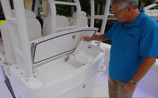 Everglades 335CC work station