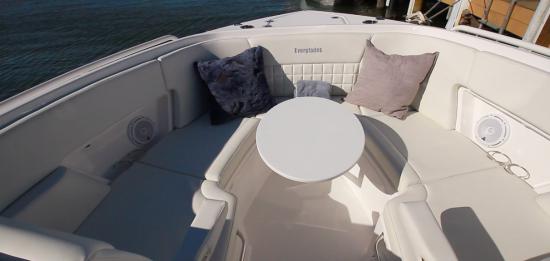 Everglades 340DC bow