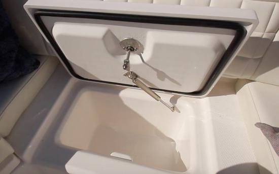 Everglades 340DC bow cooler