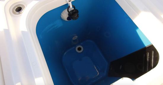 Everglades 340DC livewell