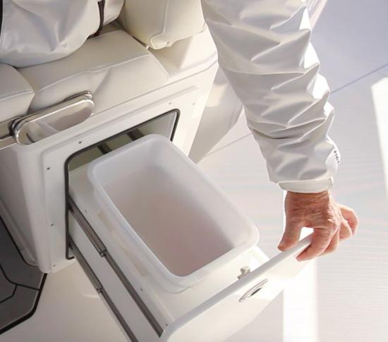 Everglades 340DC trash