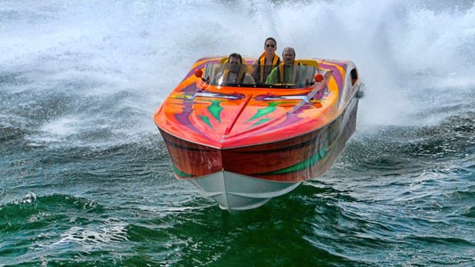 How to Drive a Fast Boat Safely attitude