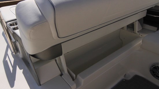 Formula 270 BR Lounge Seating