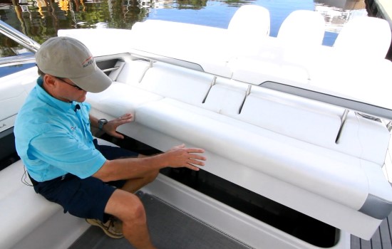 Formula 350 CBR OB cockpit seat