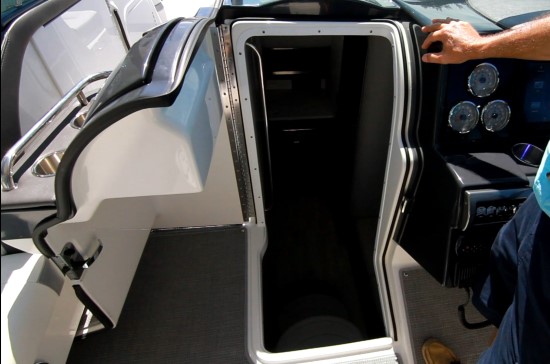 Formula 350 CBR OB cuddy door