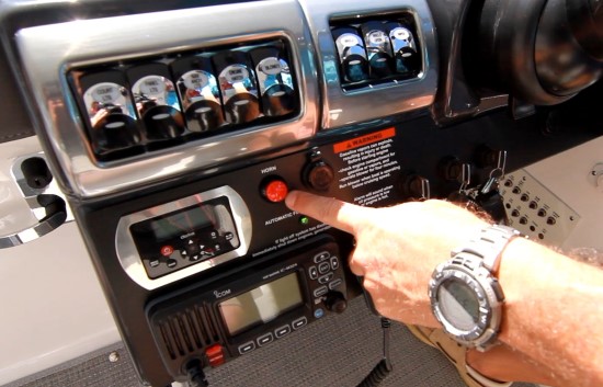 Formula 350 CBR OB helm panel