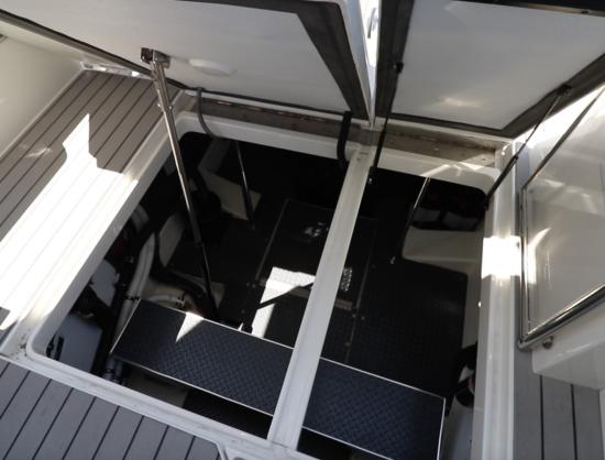 Formula 400 Super Sport Crossover access