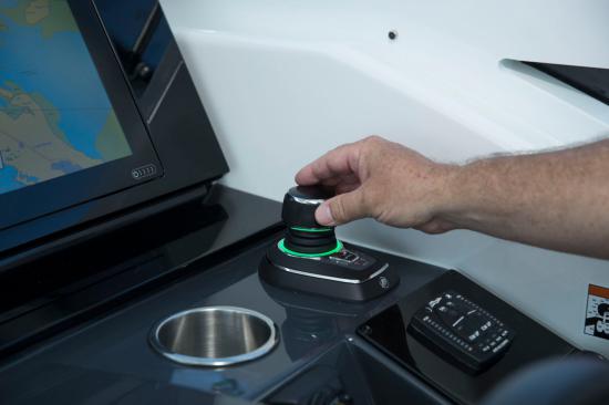 Formula 400 Super Sport Crossover joy stick