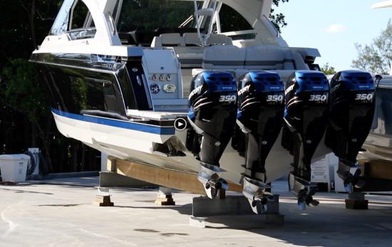 Formula 400 Super Sport Crossover outboards