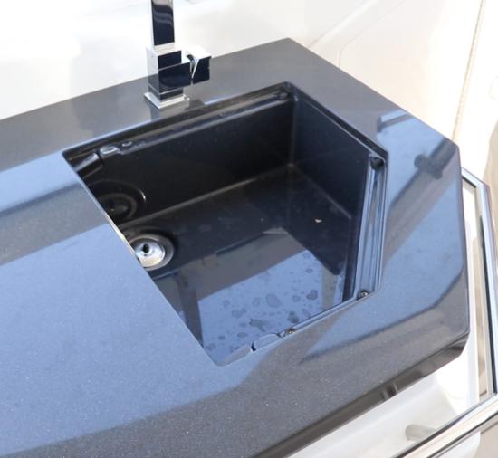 Formula 400 Super Sport Crossover sink