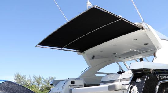 Formula 400 Super Sport Crossover sure shade