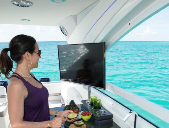 Formula 400 Super Sport Crossover tv mount