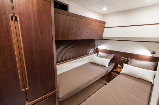 Galeon 560 Skydeck Guest Stateroom