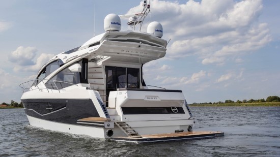 Galeon 560 Skydeck Aft Platform