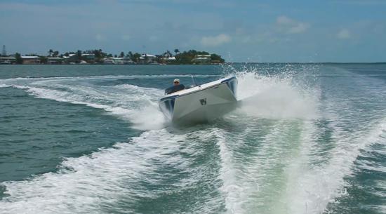 Glastron GTD 180 running