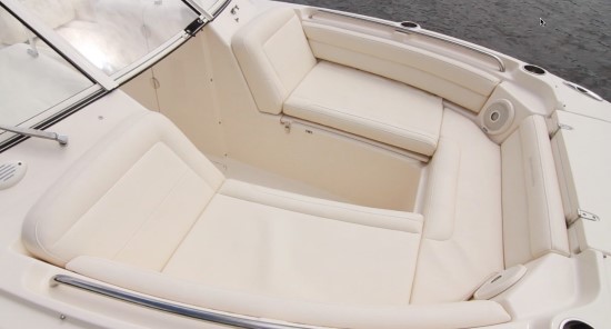 Grady-White Freedom 215 Deep Lounge Seating