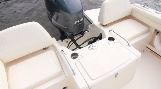 Grady-White Freedom 215 Various Standard Equipment