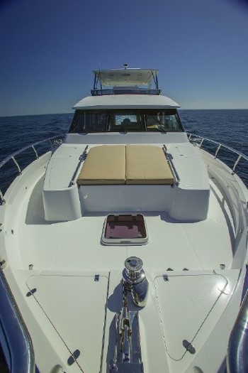 Hampton 650 bow