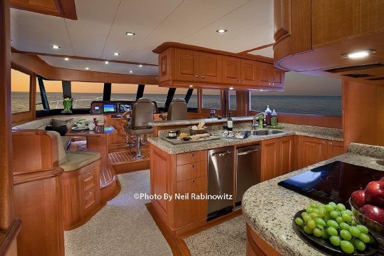 Hampton Yachts 658 Endurance LRC galley