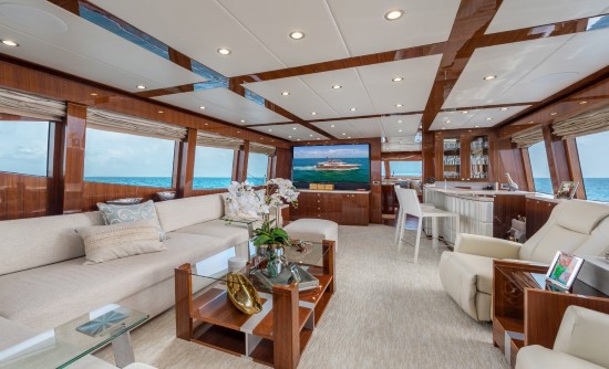 Hargrave 80 Deal Maker cocktail table