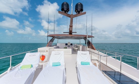 Hargrave 80 Deal Maker upper deck