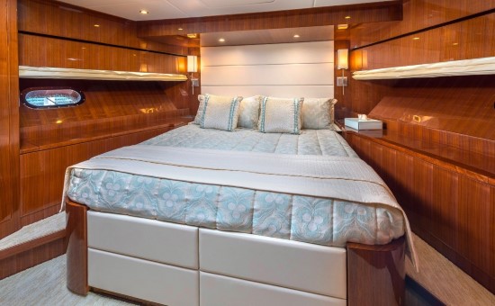 Hargrave 80 Deal Maker vip stateroom