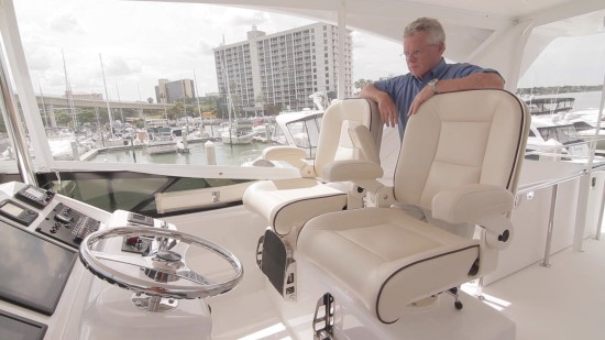 Hatteras 60 Motor Yacht helm seats